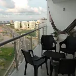 Apto Moderno Frente Al Mar Hermosas Vistas- A 7 Minutos del Centro Histórico y del Aeropuerto Internacional