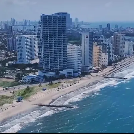 Apto Moderno Frente Al Mar Hermosas Vistas- A 7 Minutos Del Centro Historico Y Del Aeropuerto Internacional *